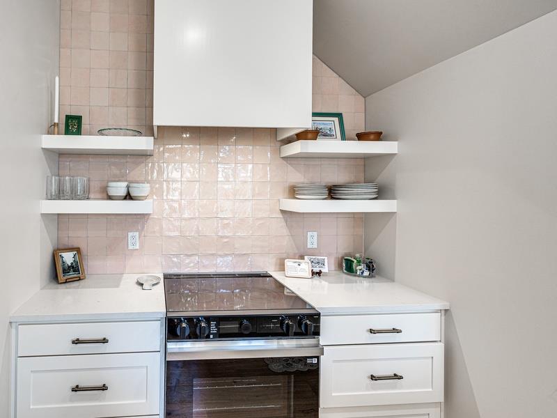 66 Hill Street Property Photo 5