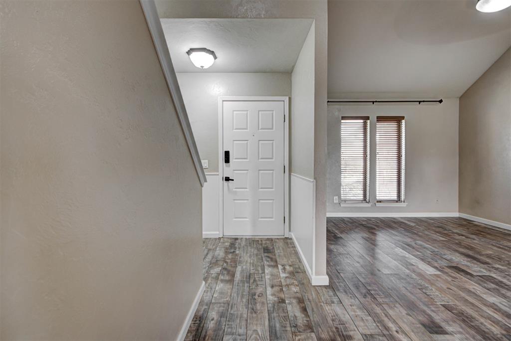 3136 S David Drive Property Photo 4
