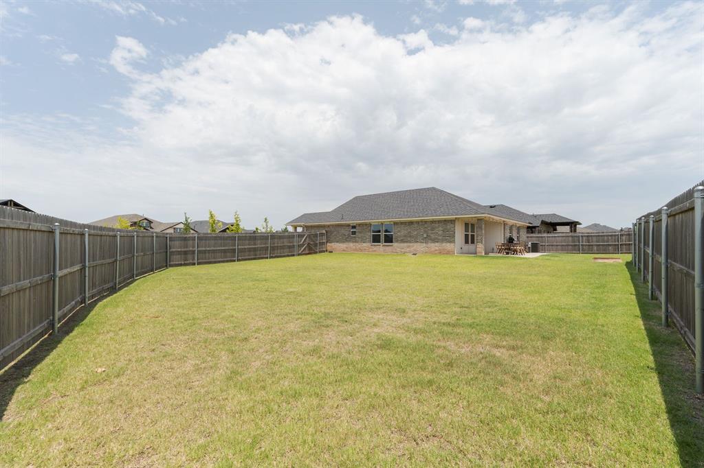 3801 Nw 175th Street Property Photo 40