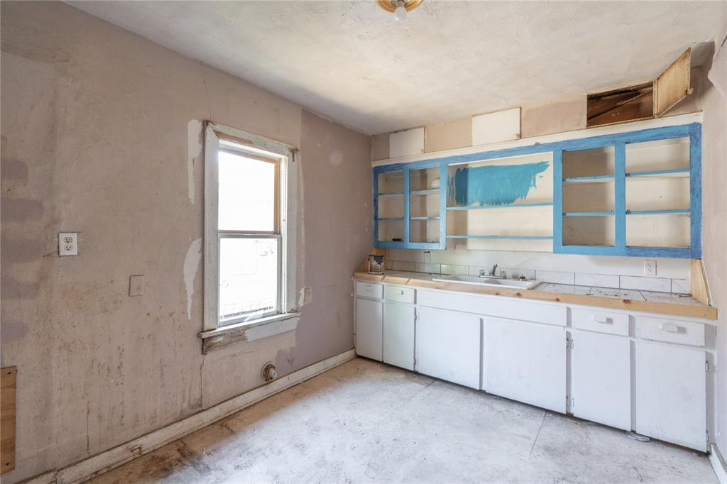 820 W Highland Street Property Photo 11