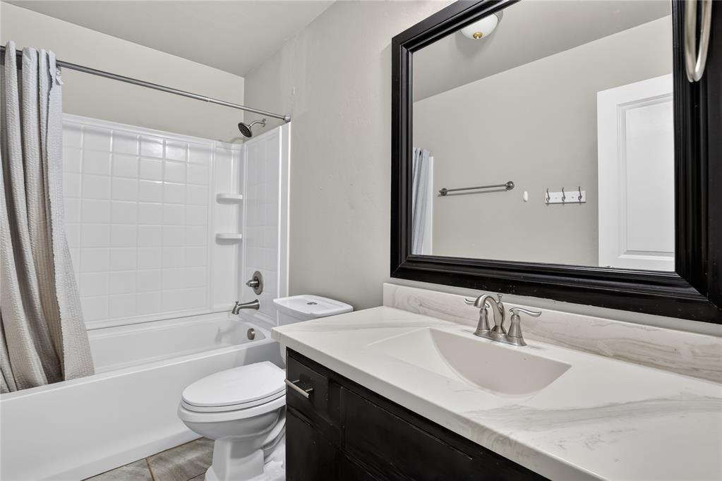 10408 Nw 35th Street Property Photo 24