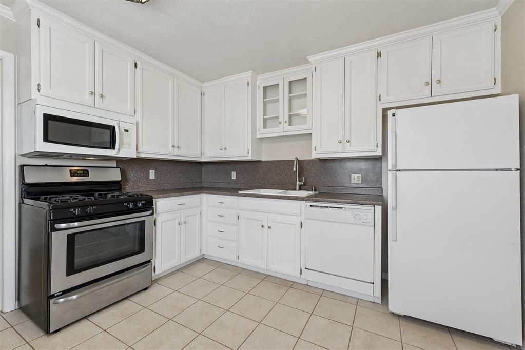 9219 Ne 13th Street Property Photo 8