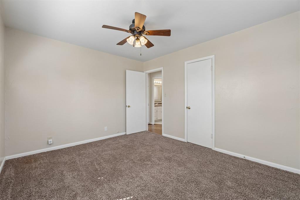 9219 Ne 13th Street Property Photo 12