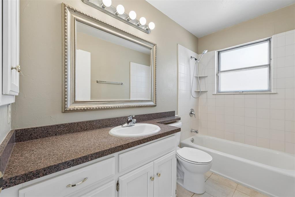 9219 Ne 13th Street Property Photo 13