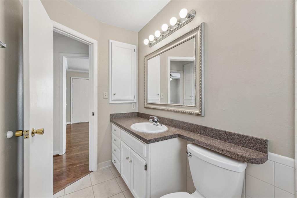 9219 Ne 13th Street Property Photo 14