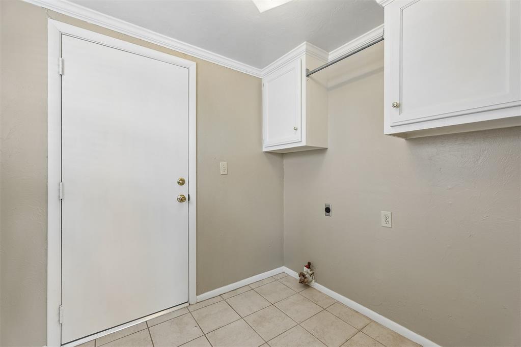 9219 Ne 13th Street Property Photo 18