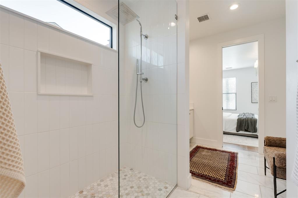 2642 Nw 57th Street Property Photo 27