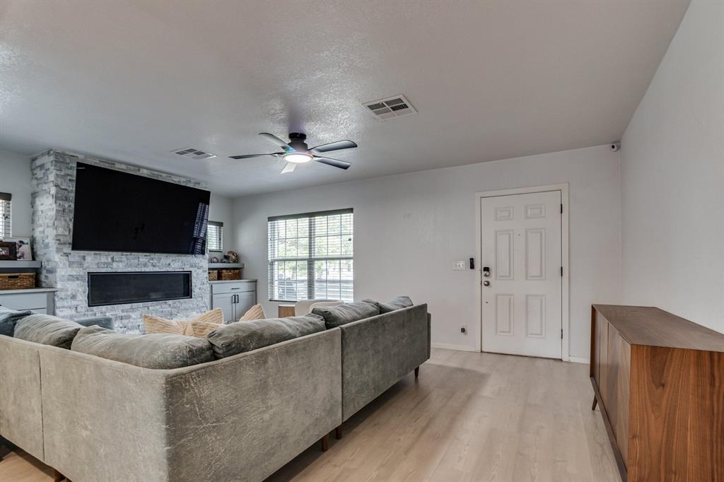 1132 Nw 28th Street Property Photo 4