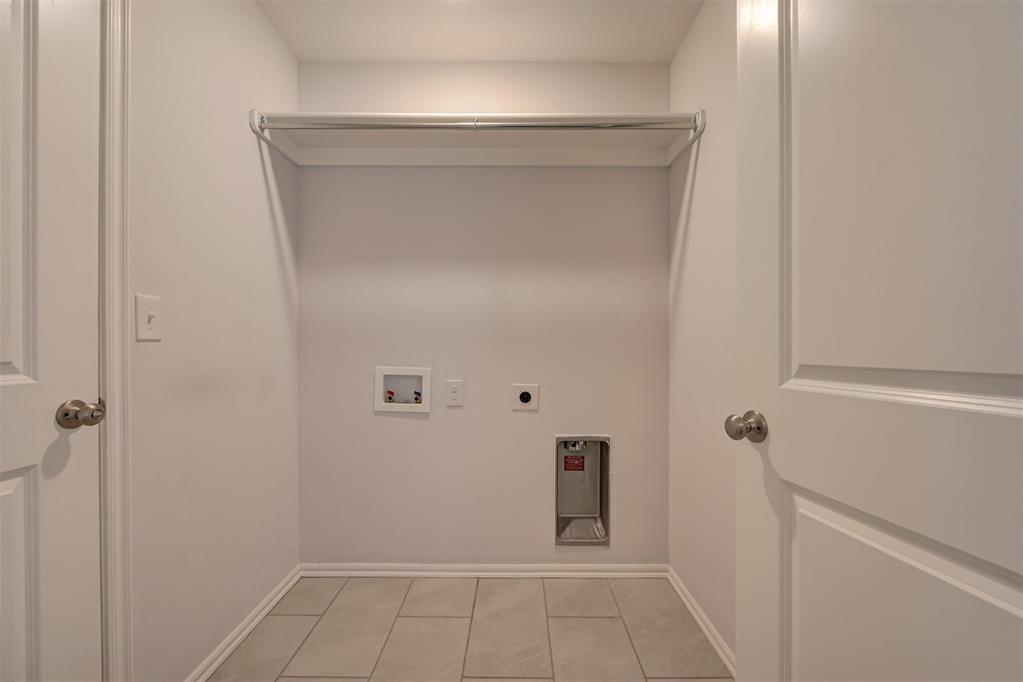 3717 Central Park Drive Property Photo 30
