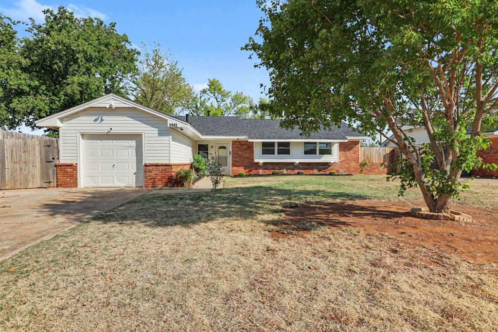 5945 Nw 62nd Street Property Photo 2
