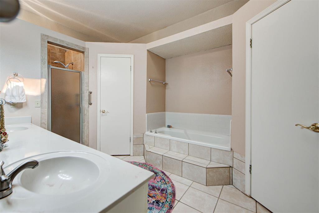 12405 Covey Creek Drive Property Photo 28