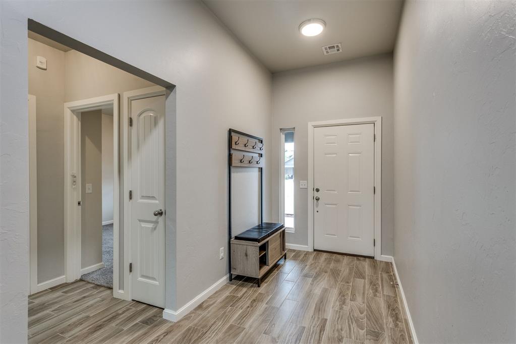 1417 Eagle Drive Property Photo 4
