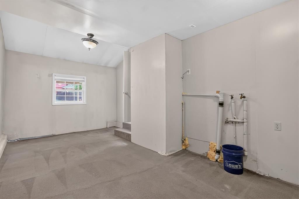 3613 S Dumas Avenue Property Photo 3