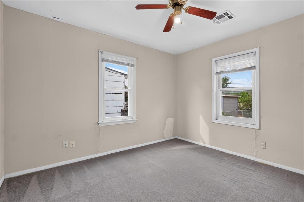 3613 S Dumas Avenue Property Photo 8