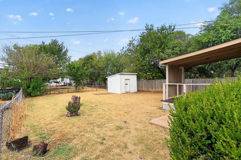3613 S Dumas Avenue Property Photo 11