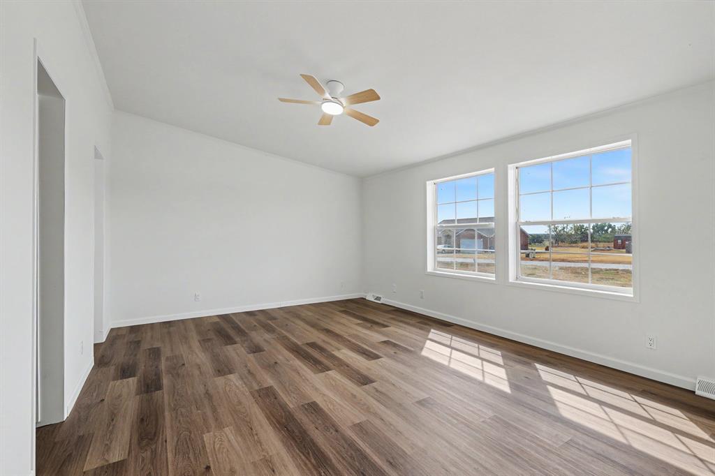 3737 Lone Tree Drive Property Photo 13