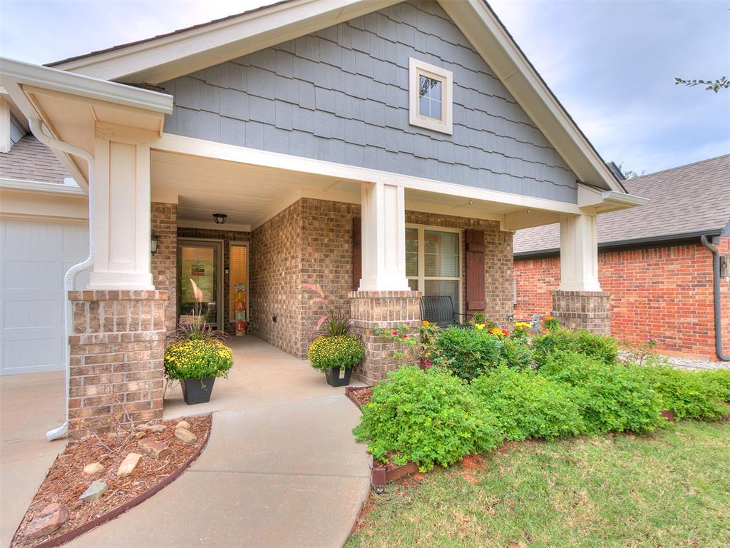6 Carat Drive Property Photo 2