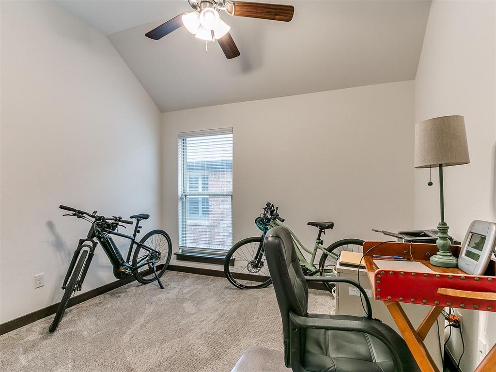 6 Carat Drive Property Photo 9