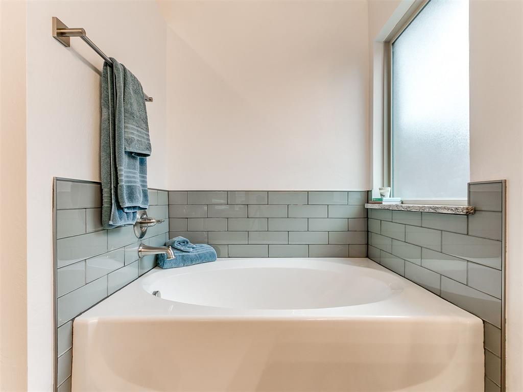6 Carat Drive Property Photo 35