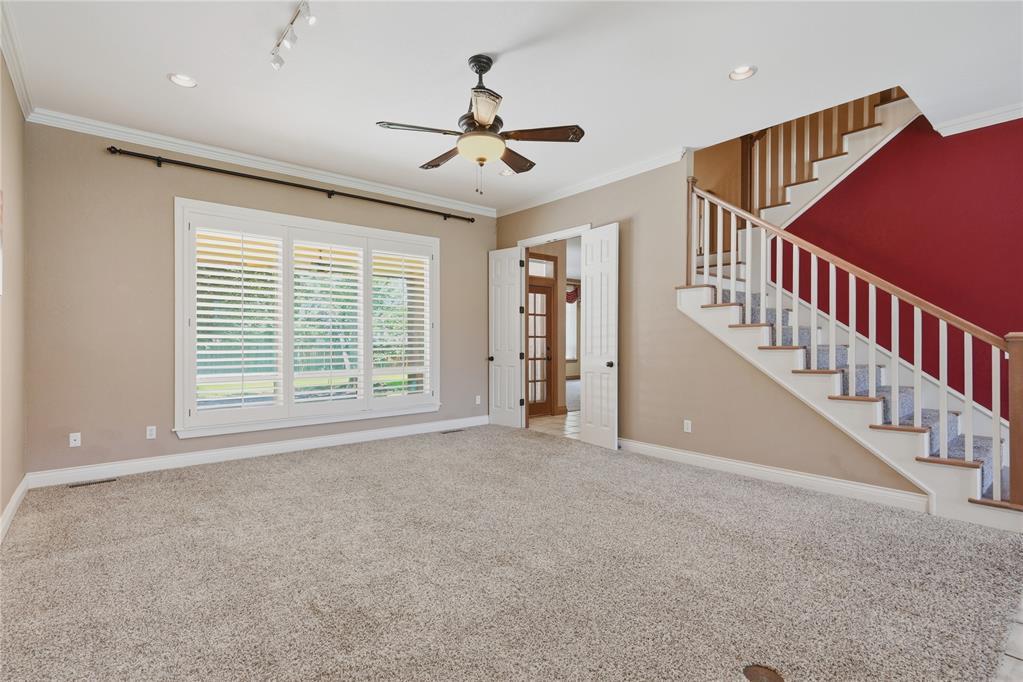4328 Harrogate Drive Property Photo 9