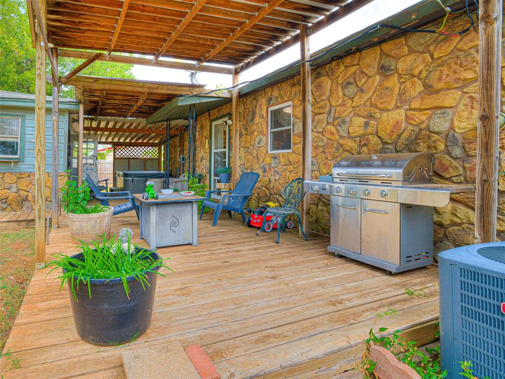 404 Kimberly Road Property Photo 6