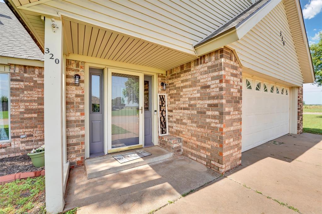 320 Elkview Drive Property Photo 4
