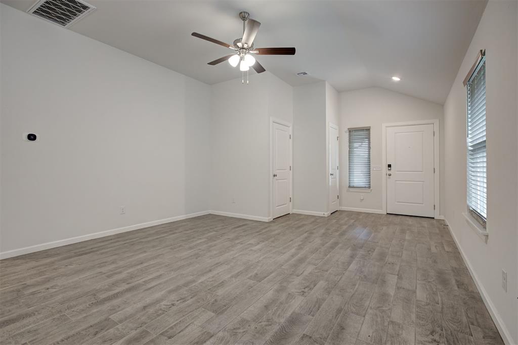 3008 Nw 196th Place Property Photo 10