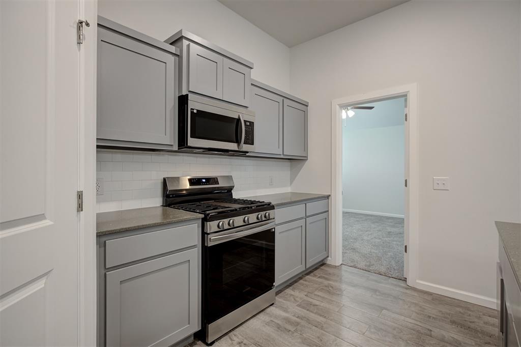 3008 Nw 196th Place Property Photo 17