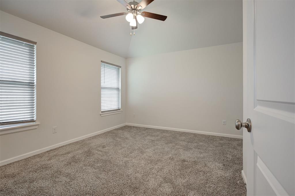 3008 Nw 196th Place Property Photo 21