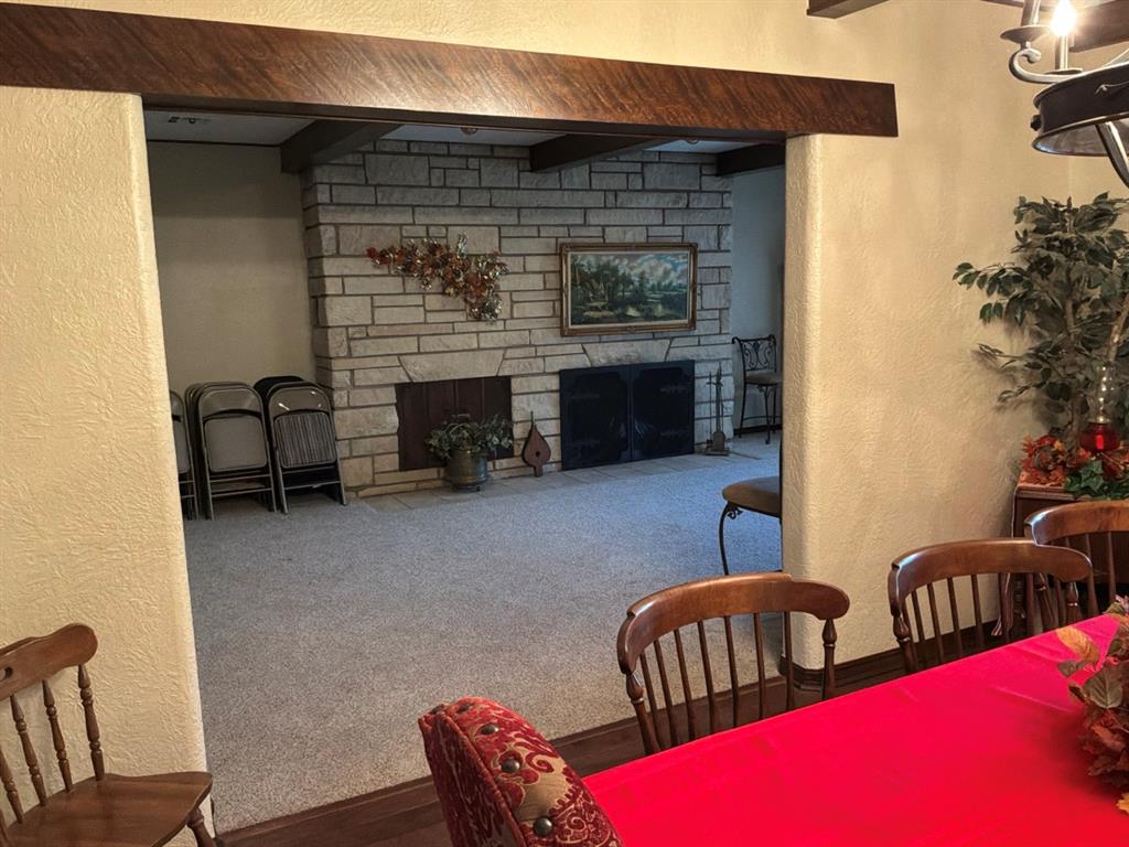 1414 E Wilshire Boulevard Property Photo 6