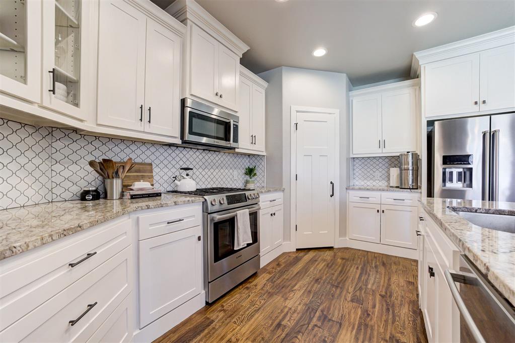 533 Newport Bridge Drive Property Photo 13