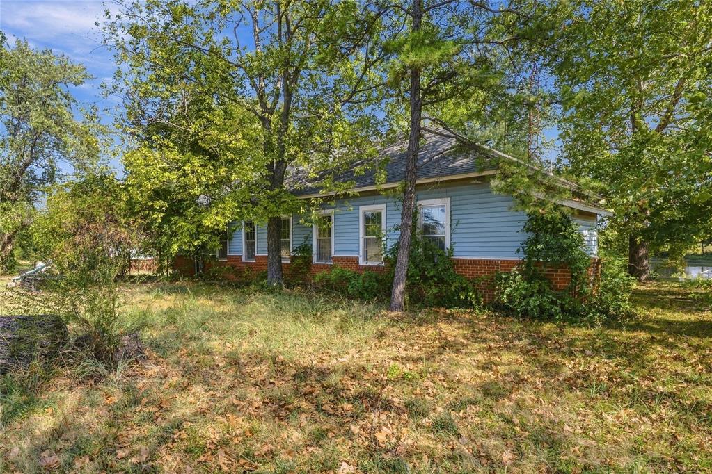 1008 E Elm Street Property Photo 4