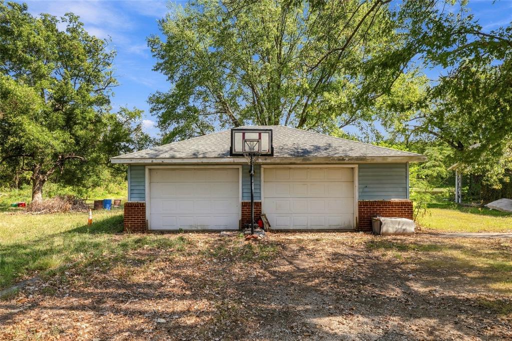 1008 E Elm Street Property Photo 5