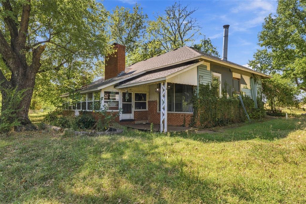 1008 E Elm Street Property Photo 6
