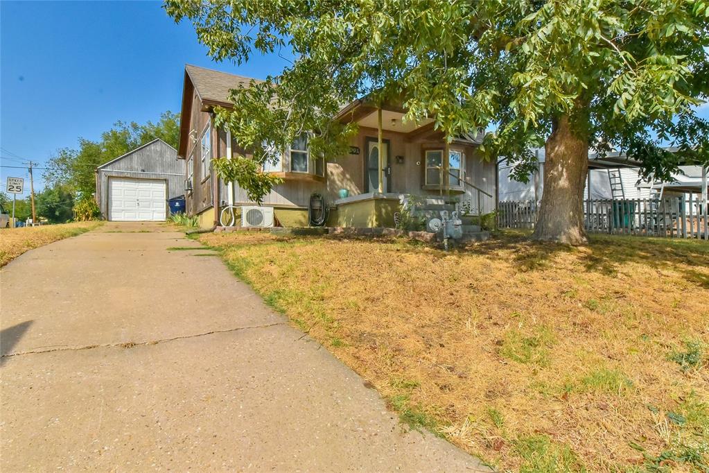 1001 N Tabor Avenue Property Photo 1