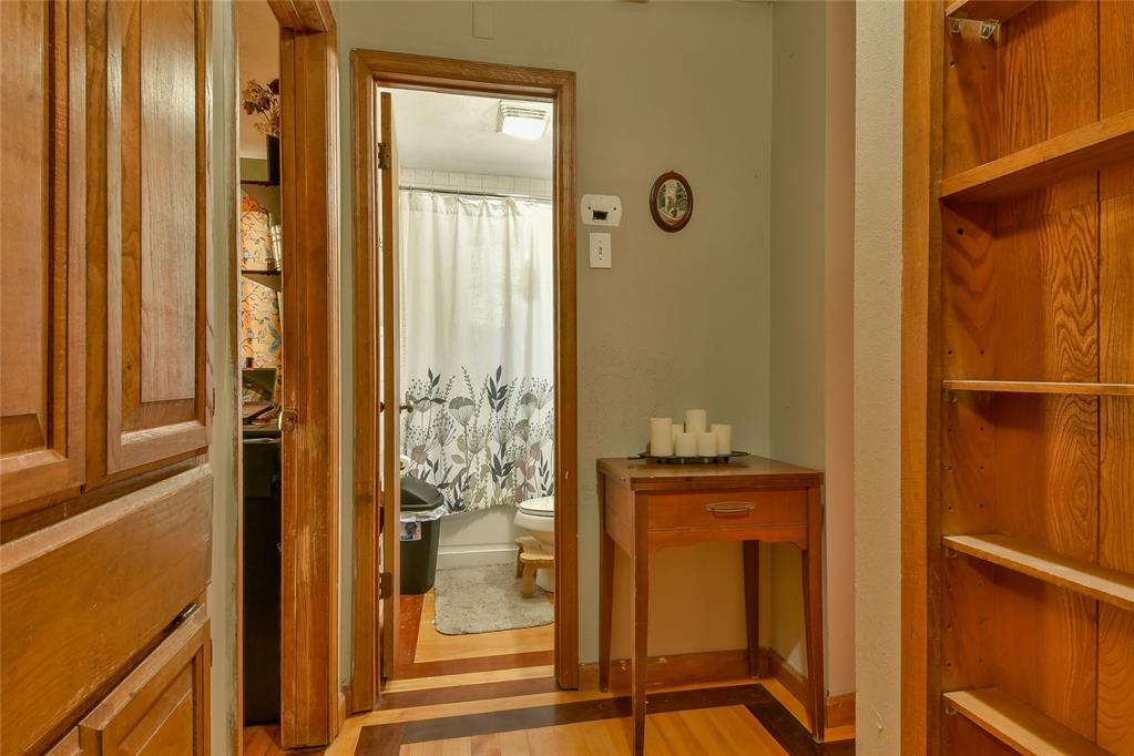 1001 N Tabor Avenue Property Photo 17