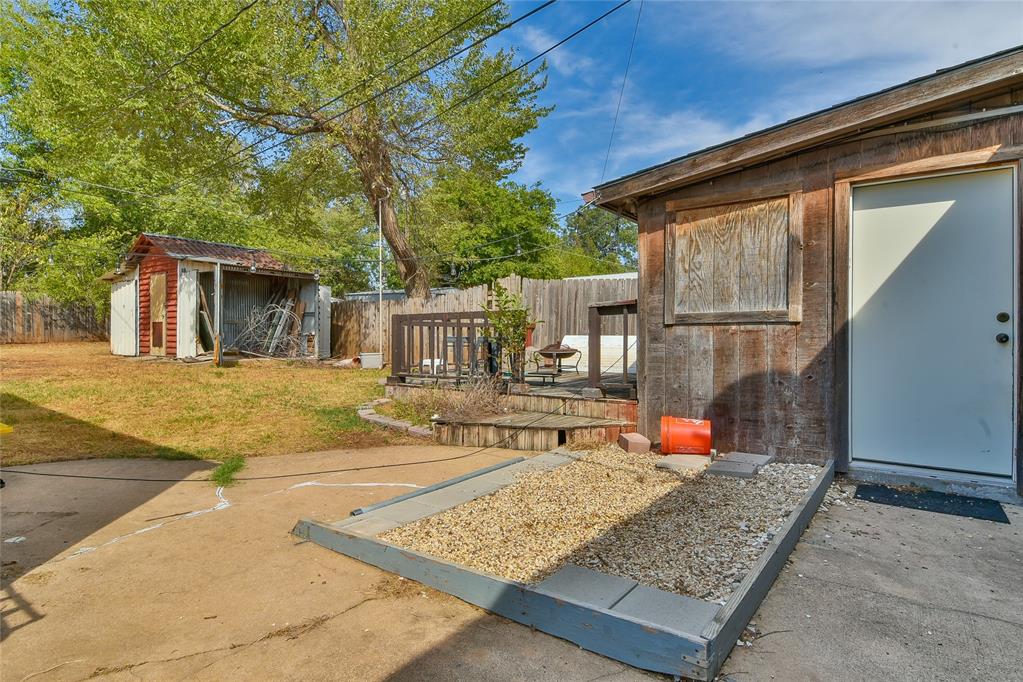 1001 N Tabor Avenue Property Photo 21