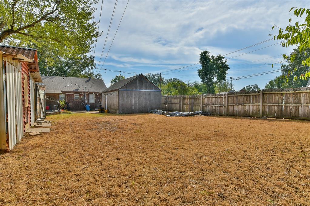 1001 N Tabor Avenue Property Photo 23