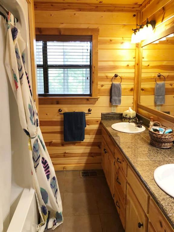 78 Hemlock Grove Road Property Photo 18