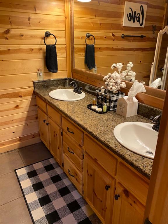 78 Hemlock Grove Road Property Photo 23
