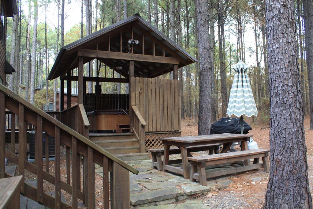 78 Hemlock Grove Road Property Photo 25