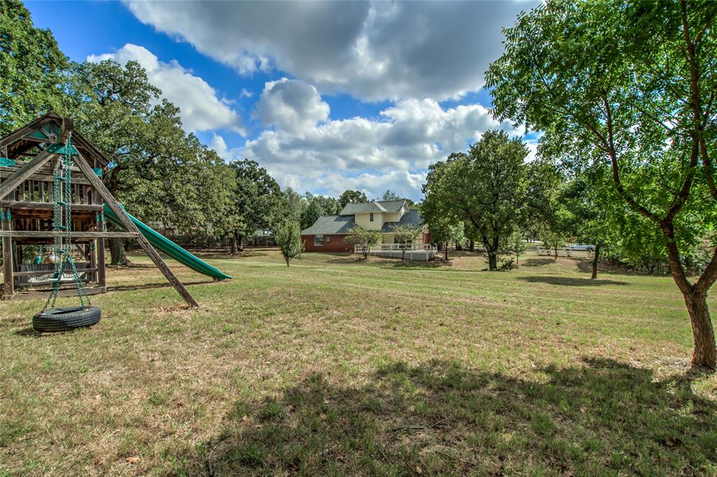 501 Pleasant Oaks Circle Property Photo 8