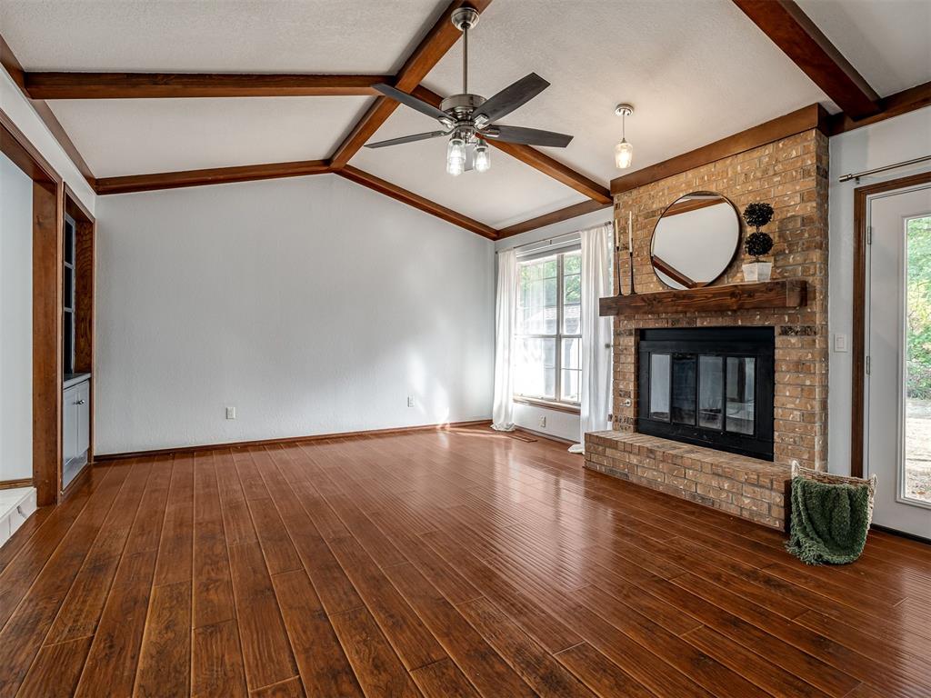 1908 Edgewater Lane Property Photo 9