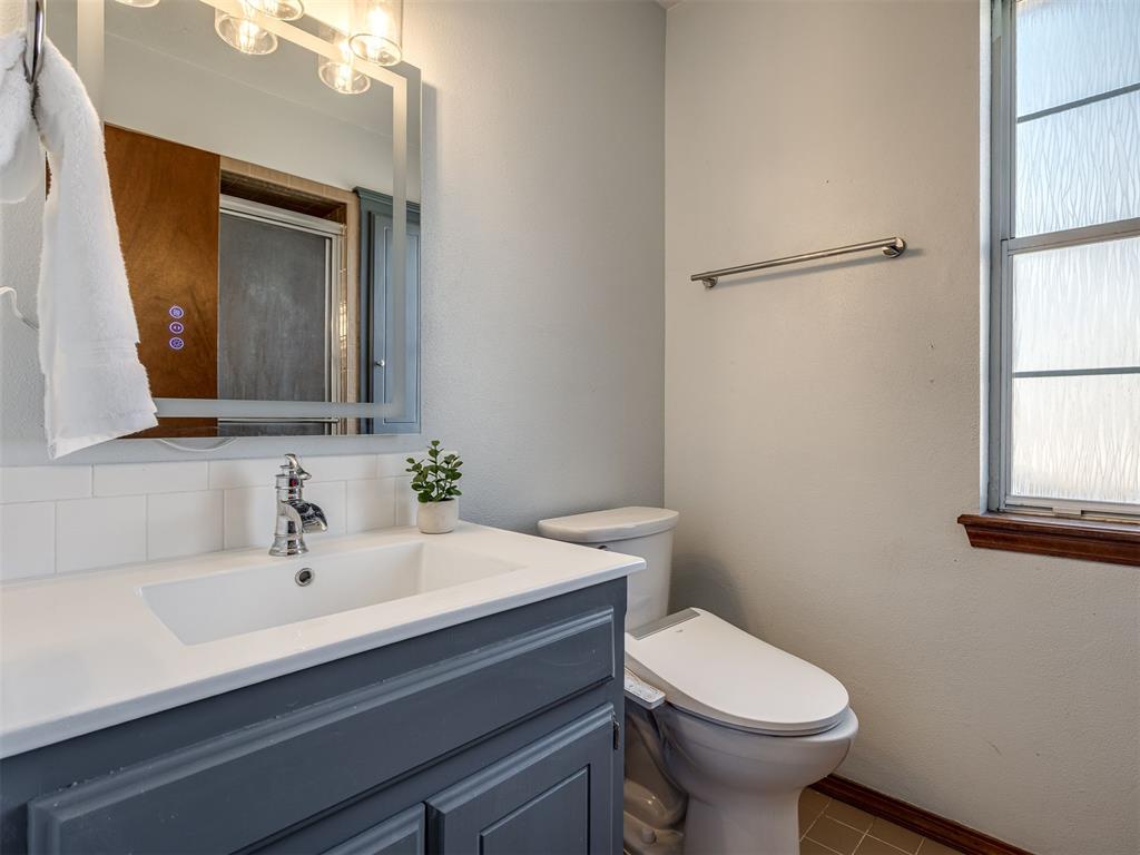 1908 Edgewater Lane Property Photo 28