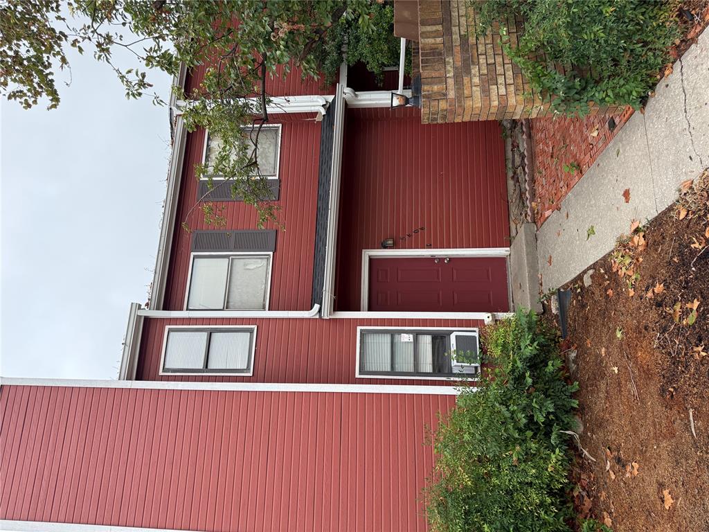 5406 Peachtree Drive Property Photo 1