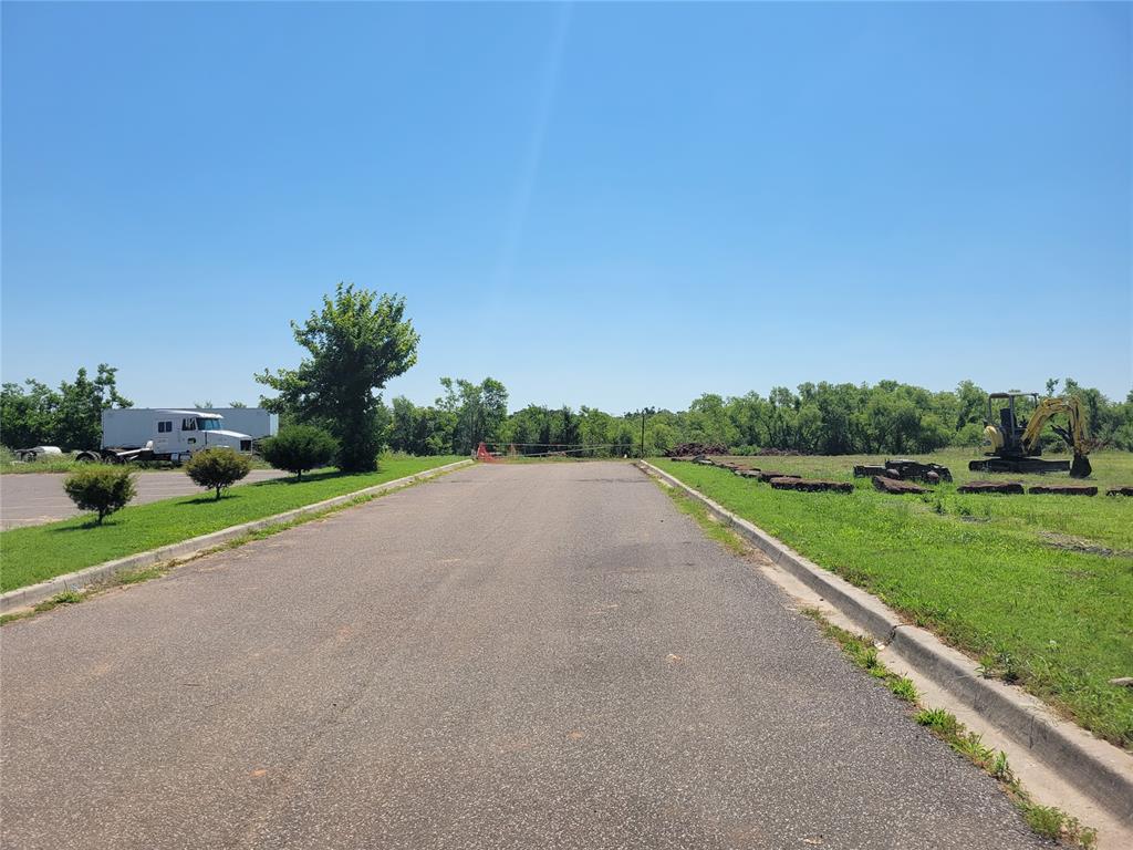 402 S 3rd Street Property Photo 11