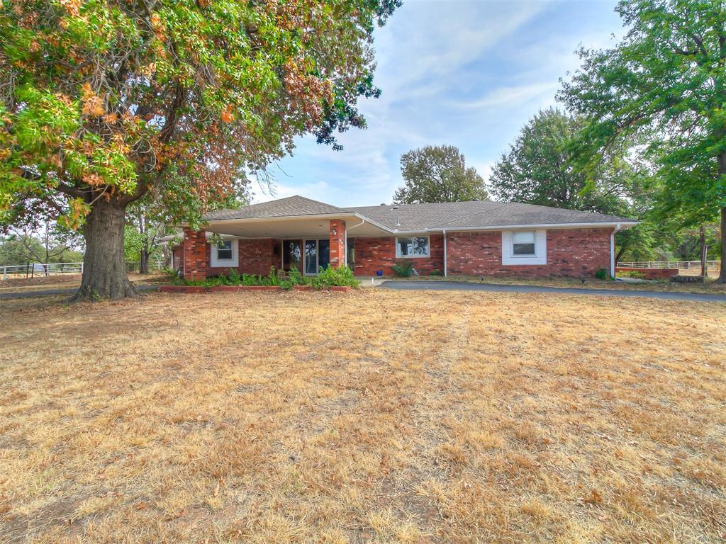 9220 Acre View Drive Property Photo 1