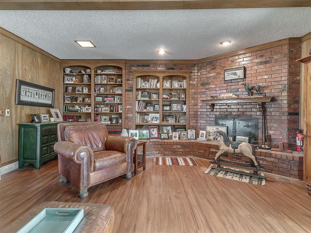 9220 Acre View Drive Property Photo 8