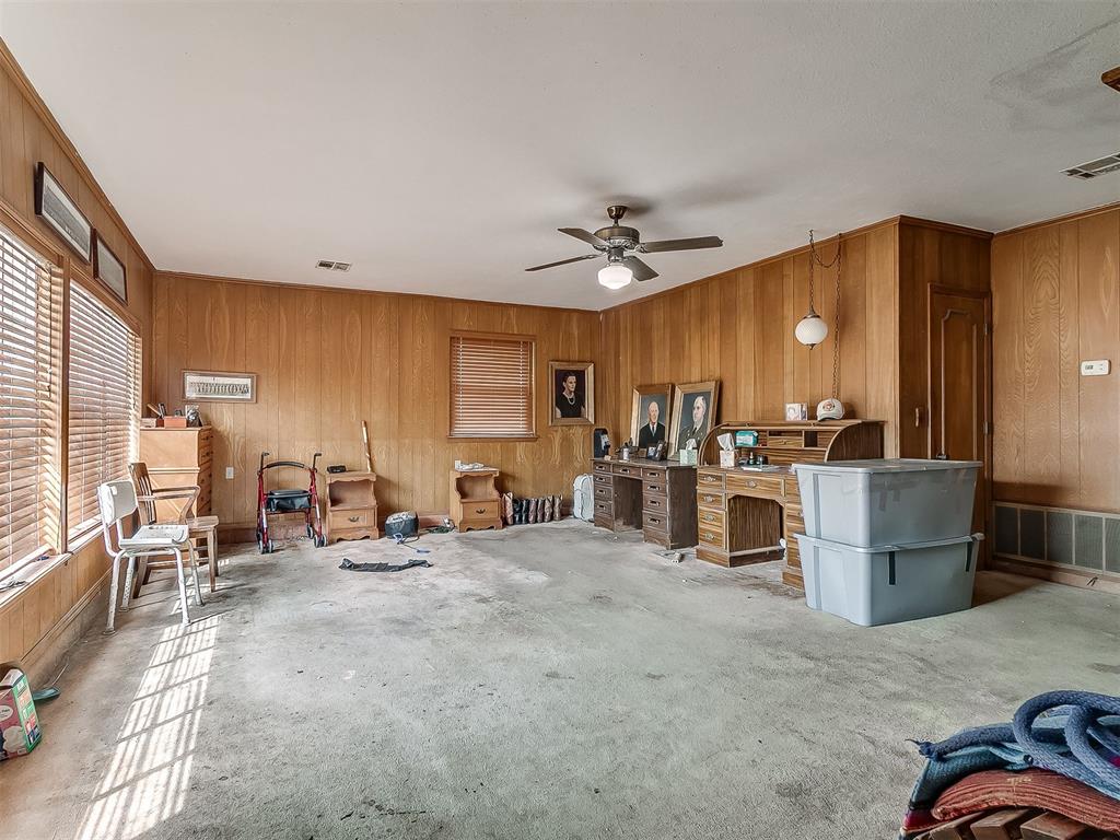 9220 Acre View Drive Property Photo 16