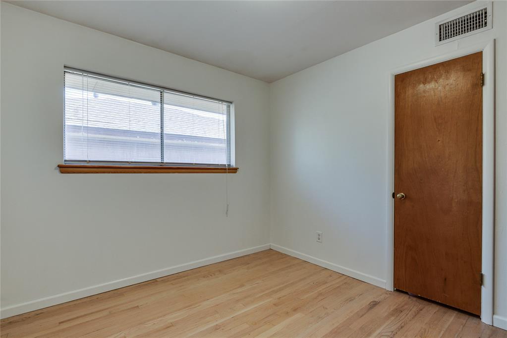 713 E Carroll Lane Property Photo 35